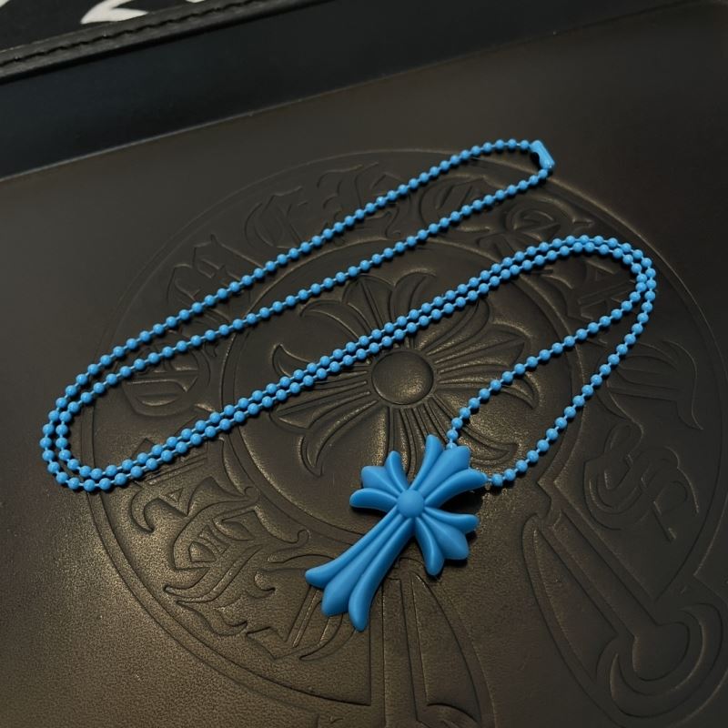 Ch*0me He**ts necklaces